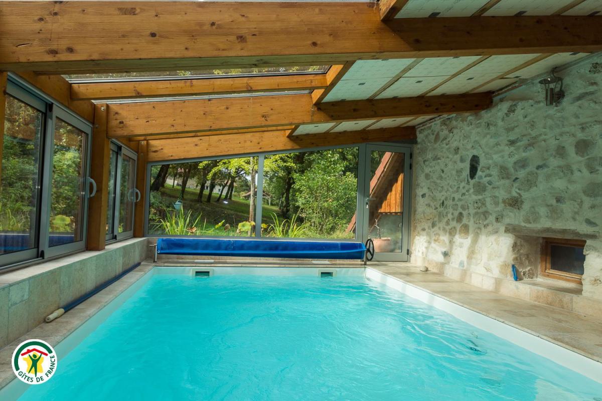 Piscine intérieure chauffée